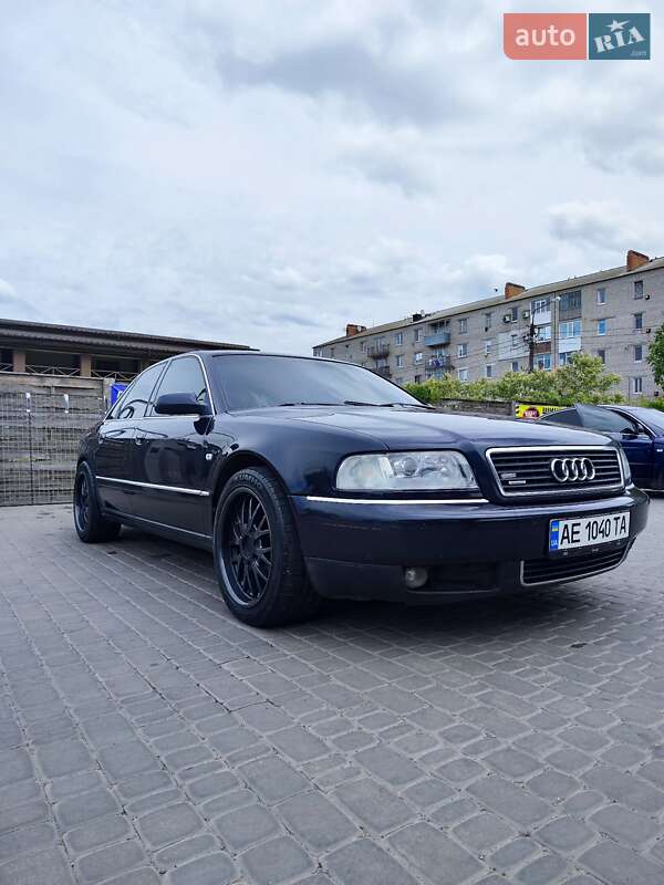 Audi A8 (2002)