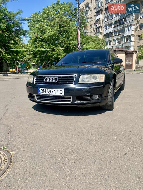 Audi A8 (2004)
