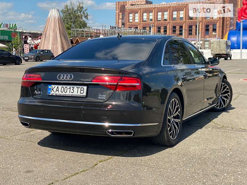 Audi A8 (2017)