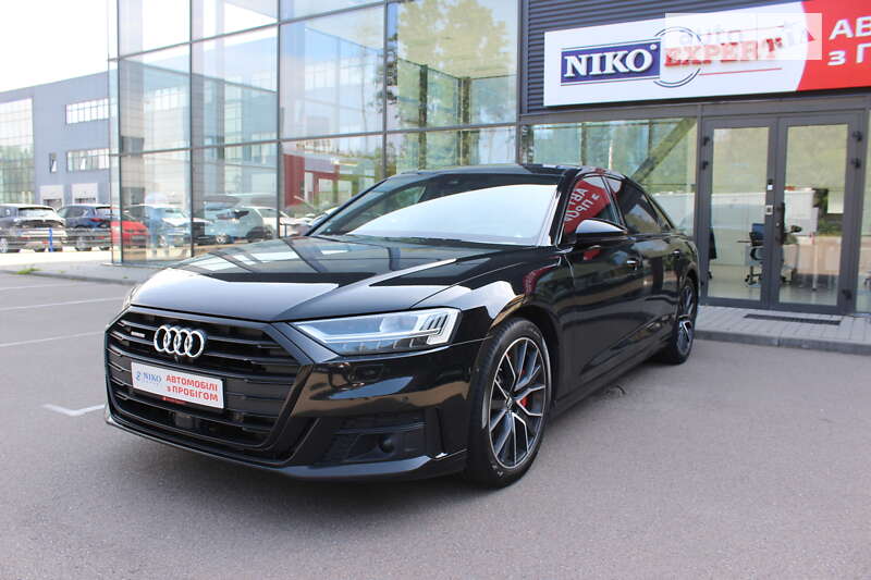 Audi A8 (2020)