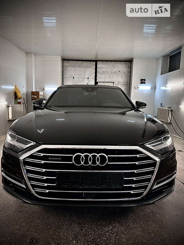 Audi A8 (2021)