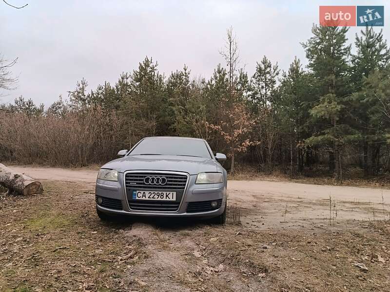 Audi A8 (2006)