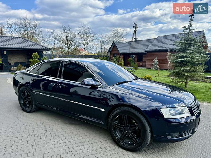 Audi A8 (2004)