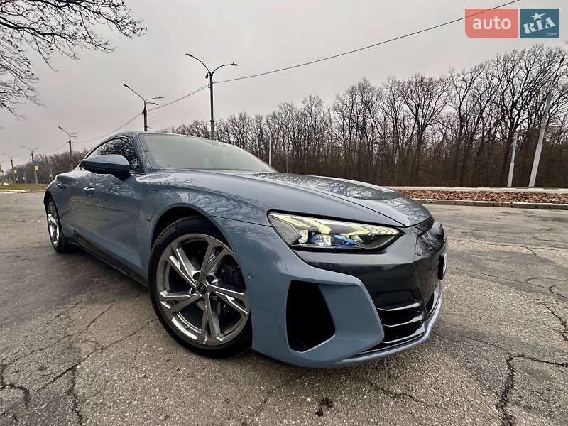 Audi E-tron gt (2023)