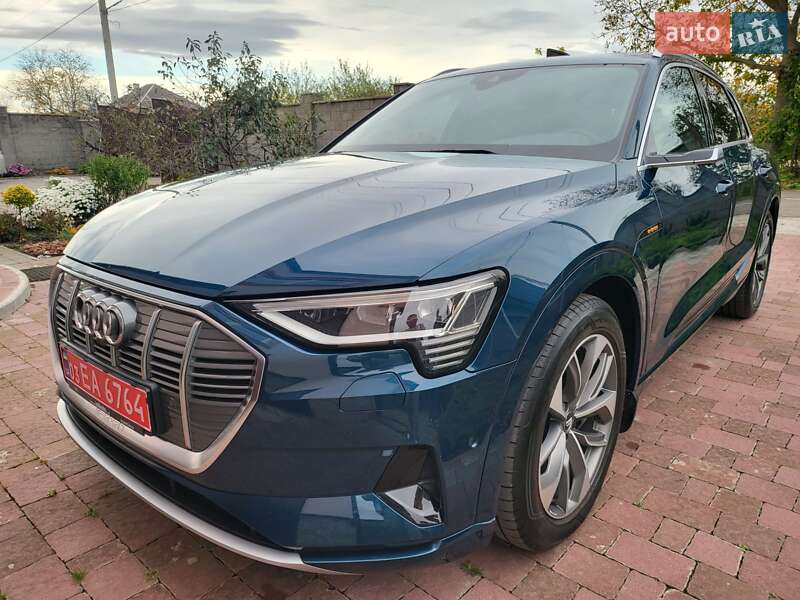 Audi E-tron (2019)