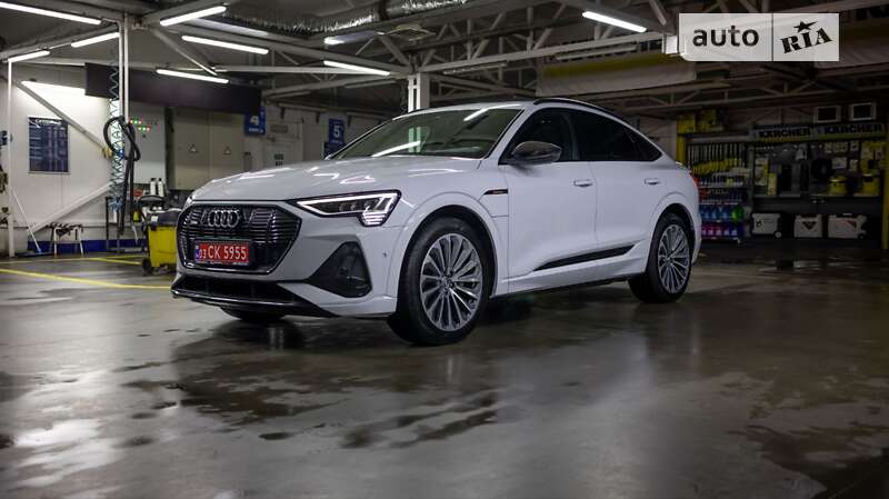 Audi E-tron (2020)