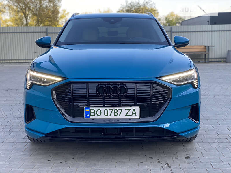 Audi E-tron (2019)