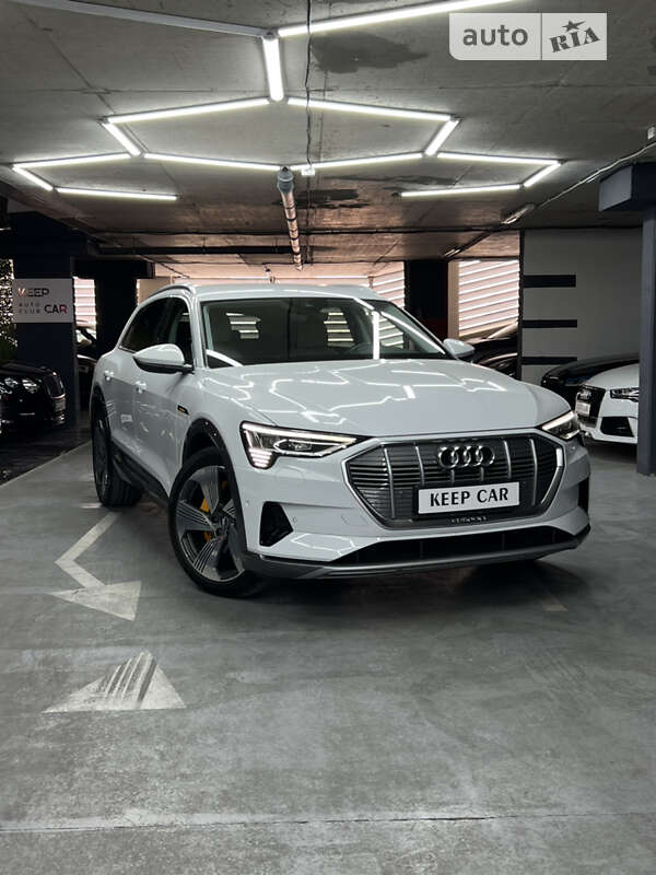 Audi E-tron (2020)