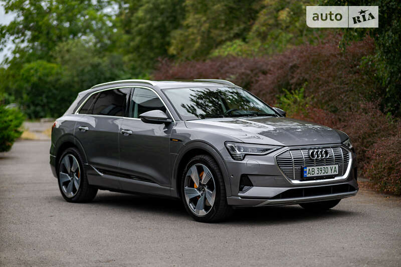 Audi E-tron (2022)