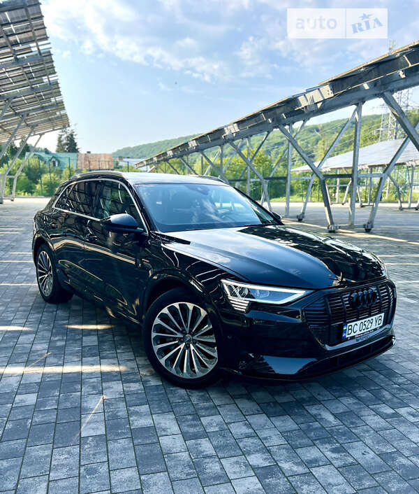 Audi E-tron (2019)