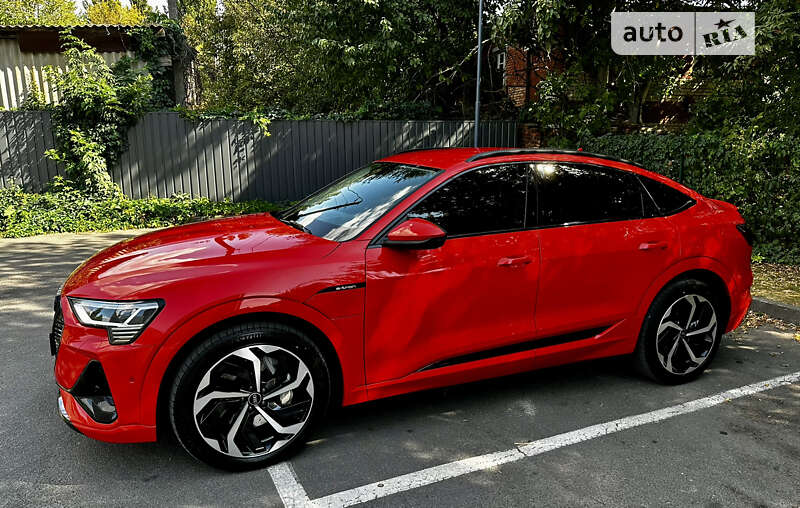 Audi E-tron (2020)