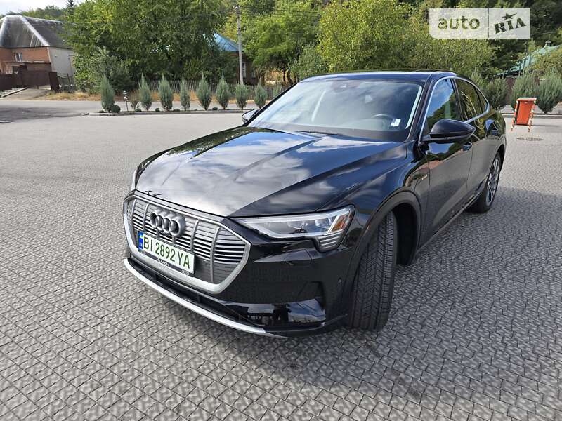 Audi E-tron (2020)