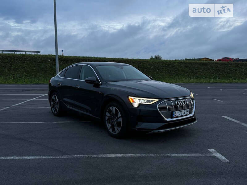 Audi E-tron (2020)