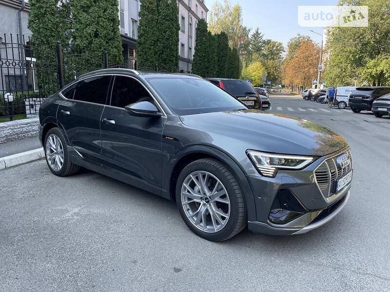 Audi E-tron (2020)