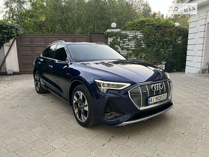 Audi E-tron (2020)