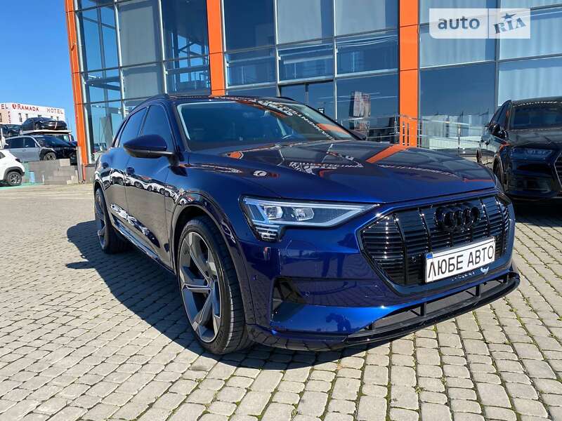Audi E-tron (2021)