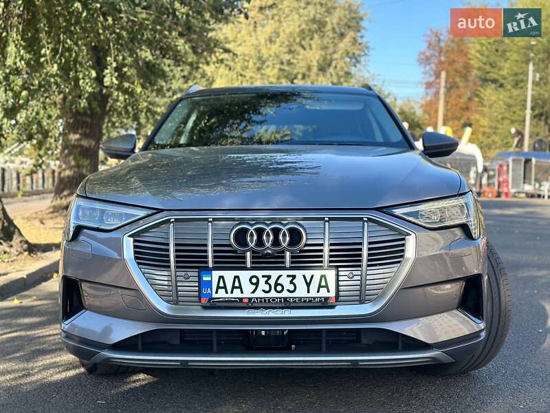 Audi E-tron (2019)