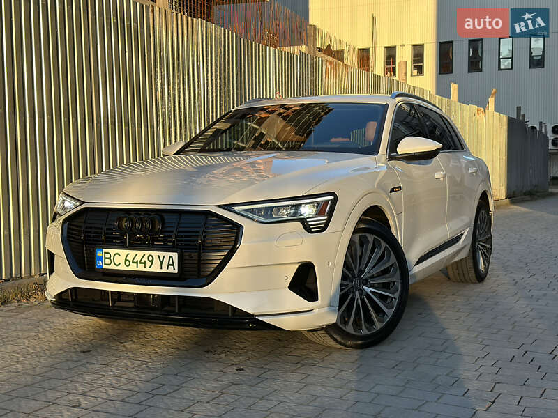 Audi E-tron (2019)