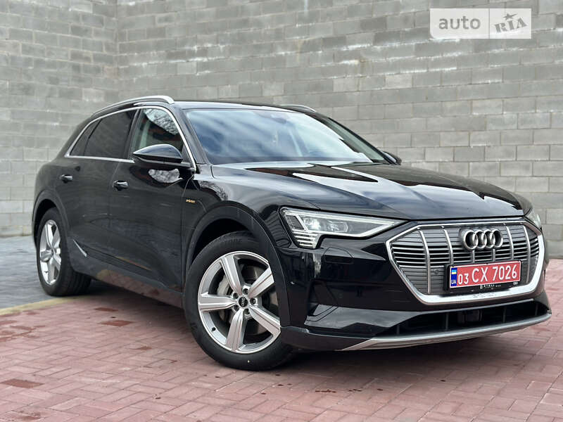 Audi E-tron (2019)