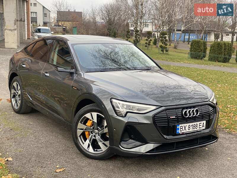 Audi E-tron (2020)
