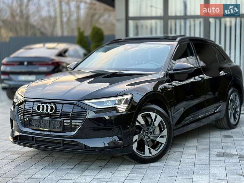 Audi E-tron (2021)