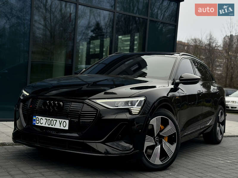 Audi E-tron (2021)