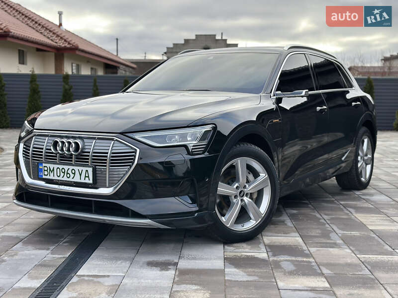 Audi E-tron (2019)