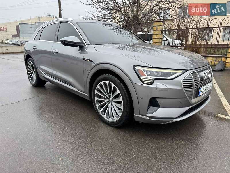 Audi E-tron (2019)