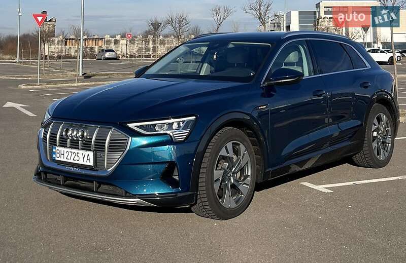 Audi E-tron (2019)