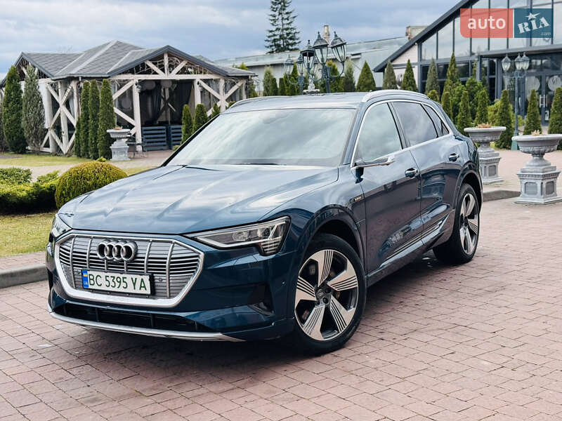 Audi E-tron (2019)
