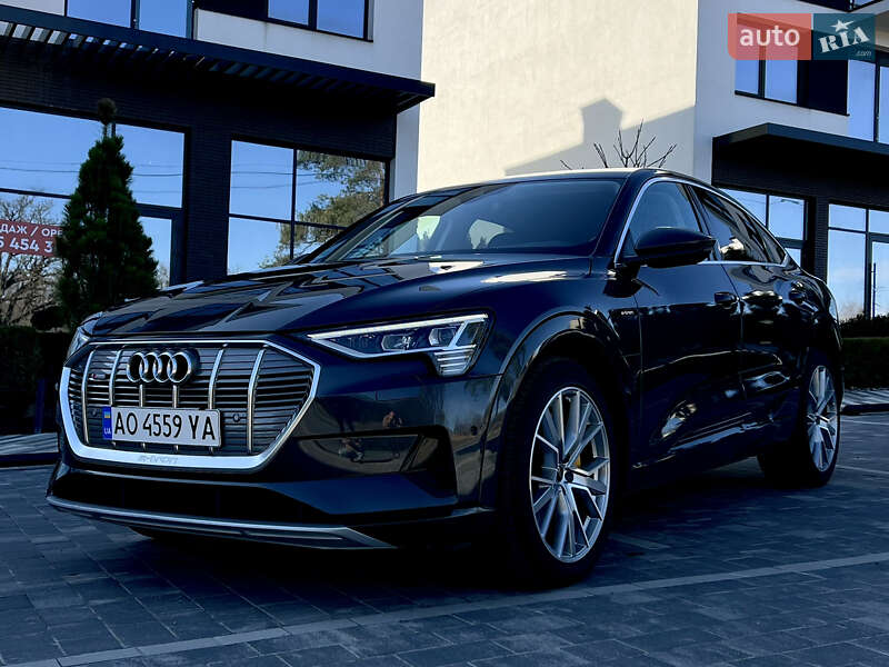 Audi E-tron (2022)