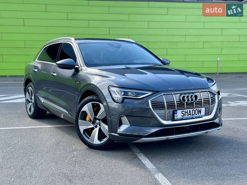 Audi E-tron (2019)
