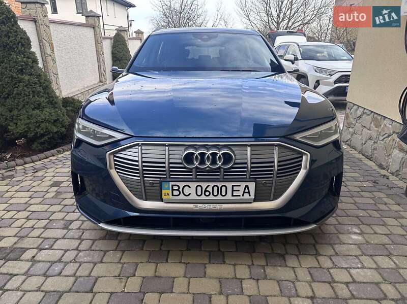 Audi E-tron (2019)