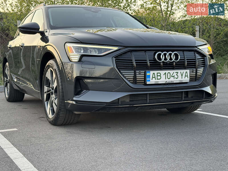 Audi E-tron (2021)
