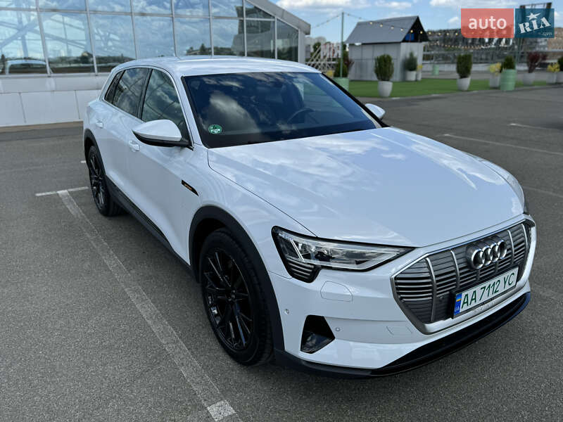 Audi E-tron (2021)