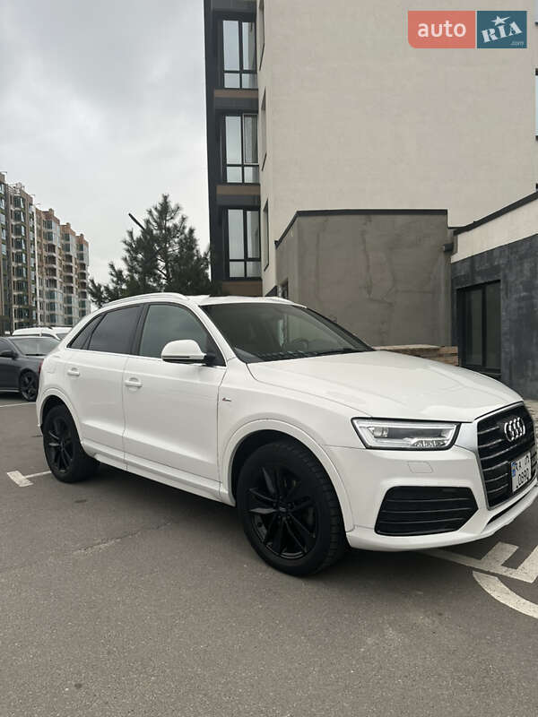 Audi Q3 (2017)