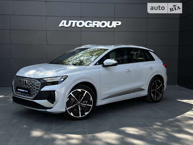 Audi Q4 e-tron (2023)