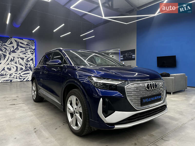 Audi Q4 e-tron (2023)