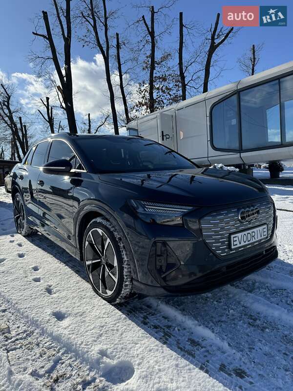Audi Q4 e-tron (2023)