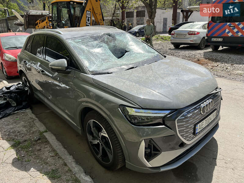 Audi Q4 e-tron (2024)