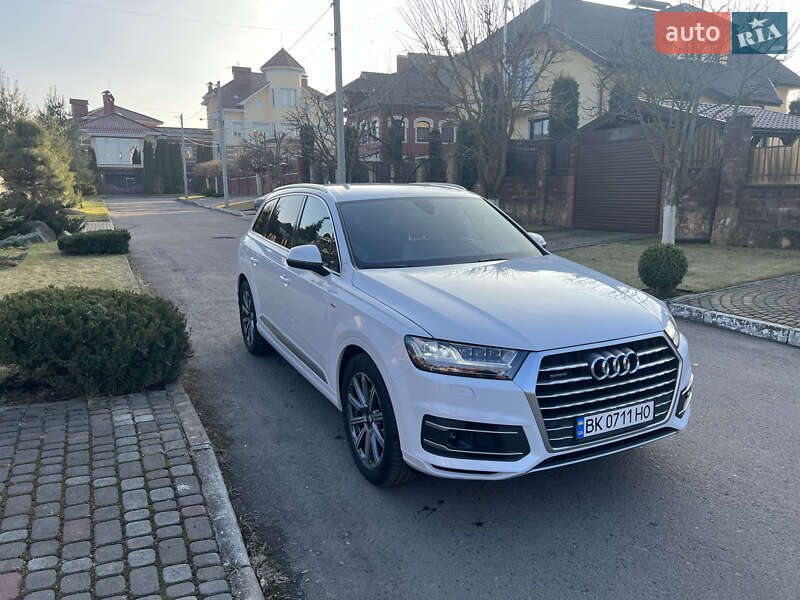 Audi Q7 (2018)