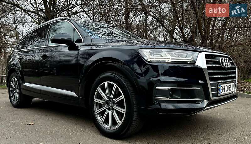 Audi Q7 (2017)
