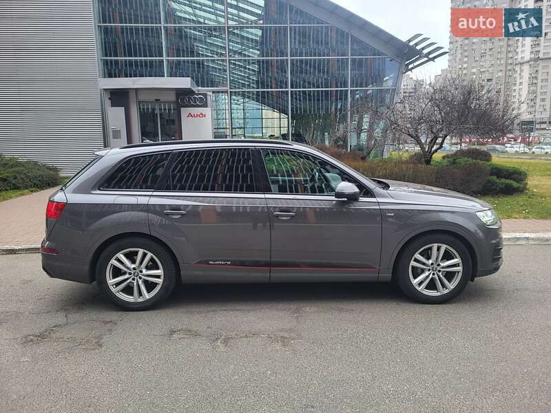 Audi Q7 (2018)