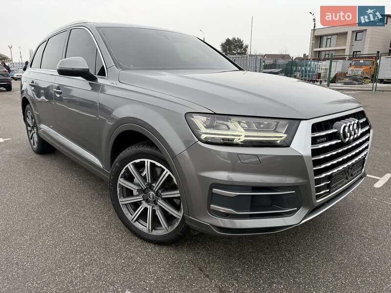 Audi Q7 (2016)