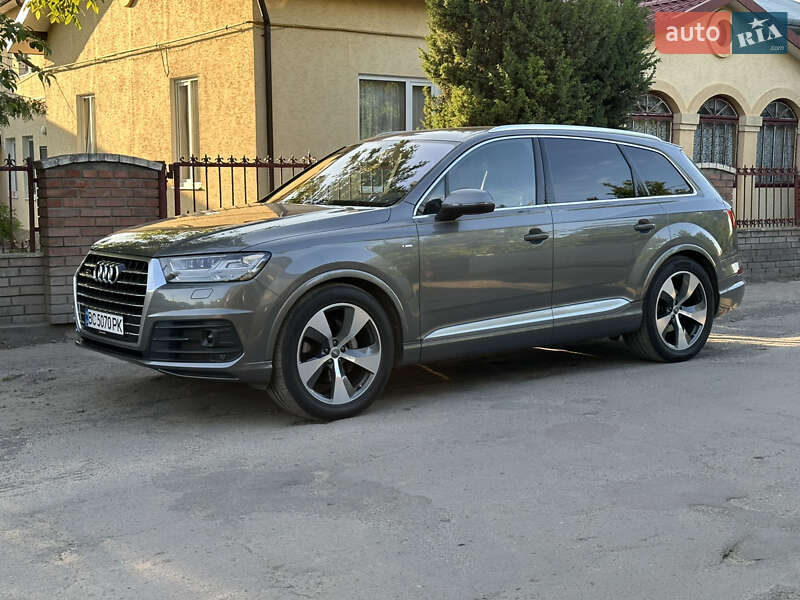 Audi Q7 (2015)