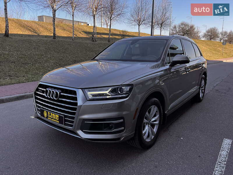 Audi Q7 (2016)