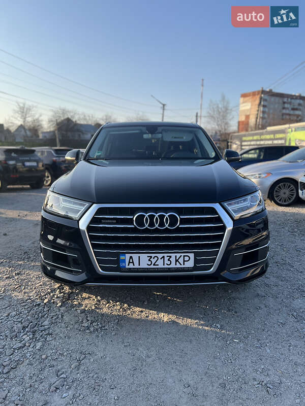 Audi Q7 (2017)