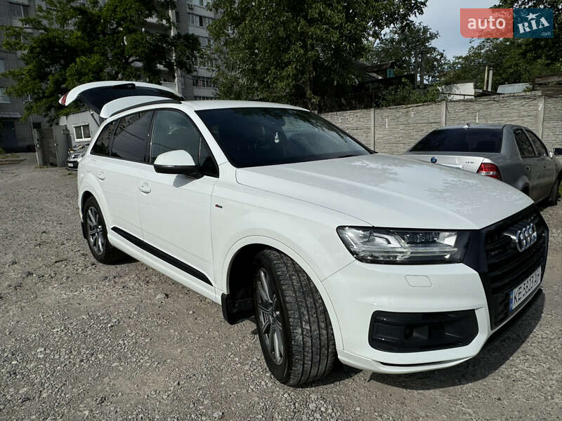 Audi Q7 (2019)