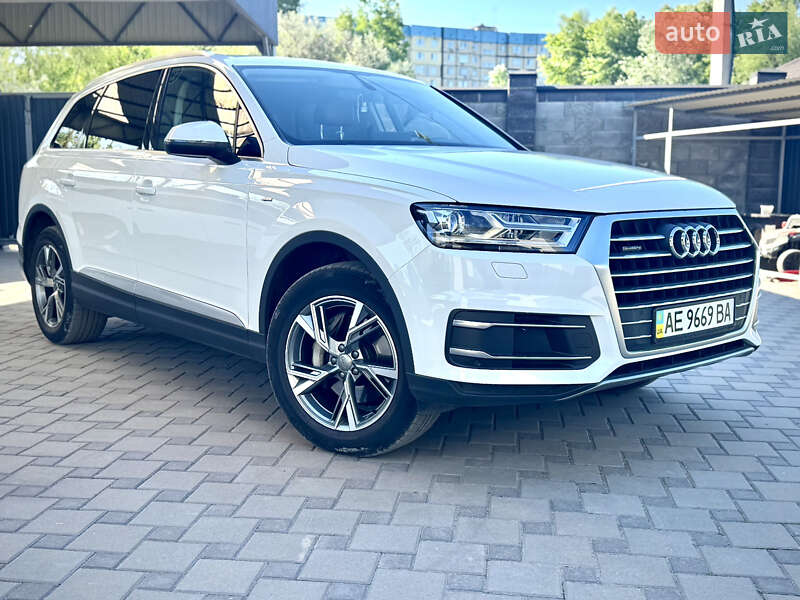 Audi Q7 (2016)