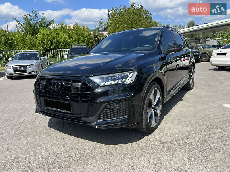 Audi Q7 (2023)